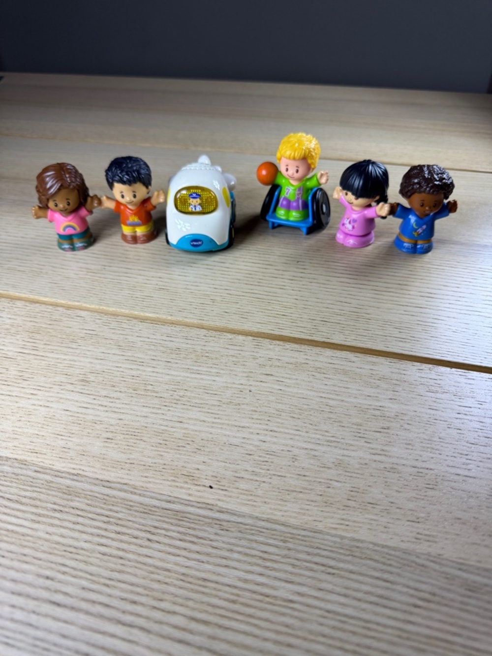 Fisher Price Little People and VTech Go Go Smart Wheels Figure Lot of 6 Mixed